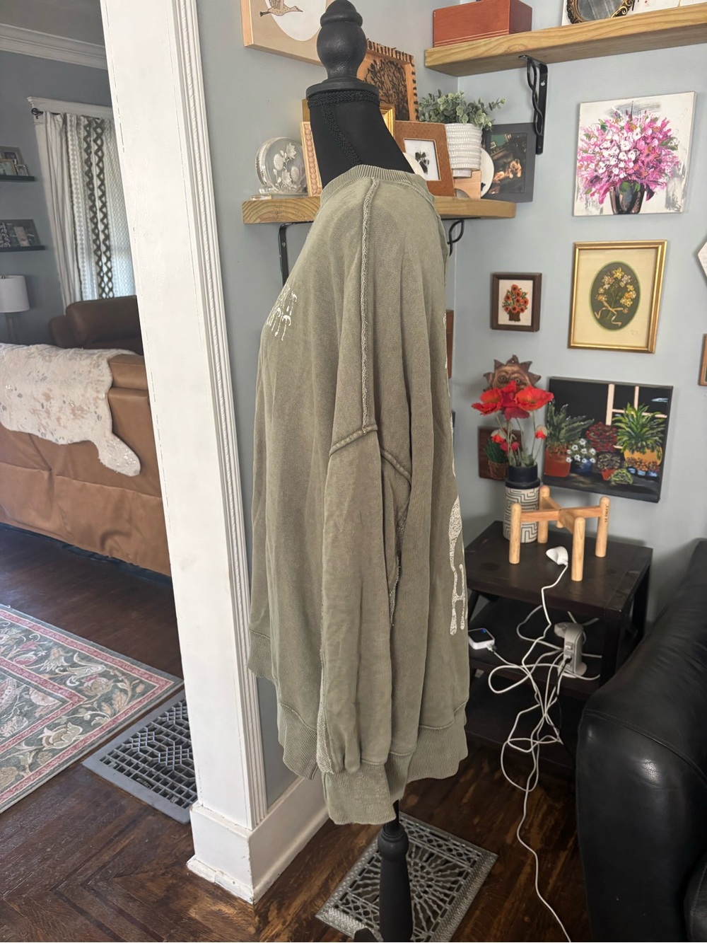 Aerie Halloween big chill crew sweatshirt oversized "If you got it haunt it" L - Picture 5 of 8
